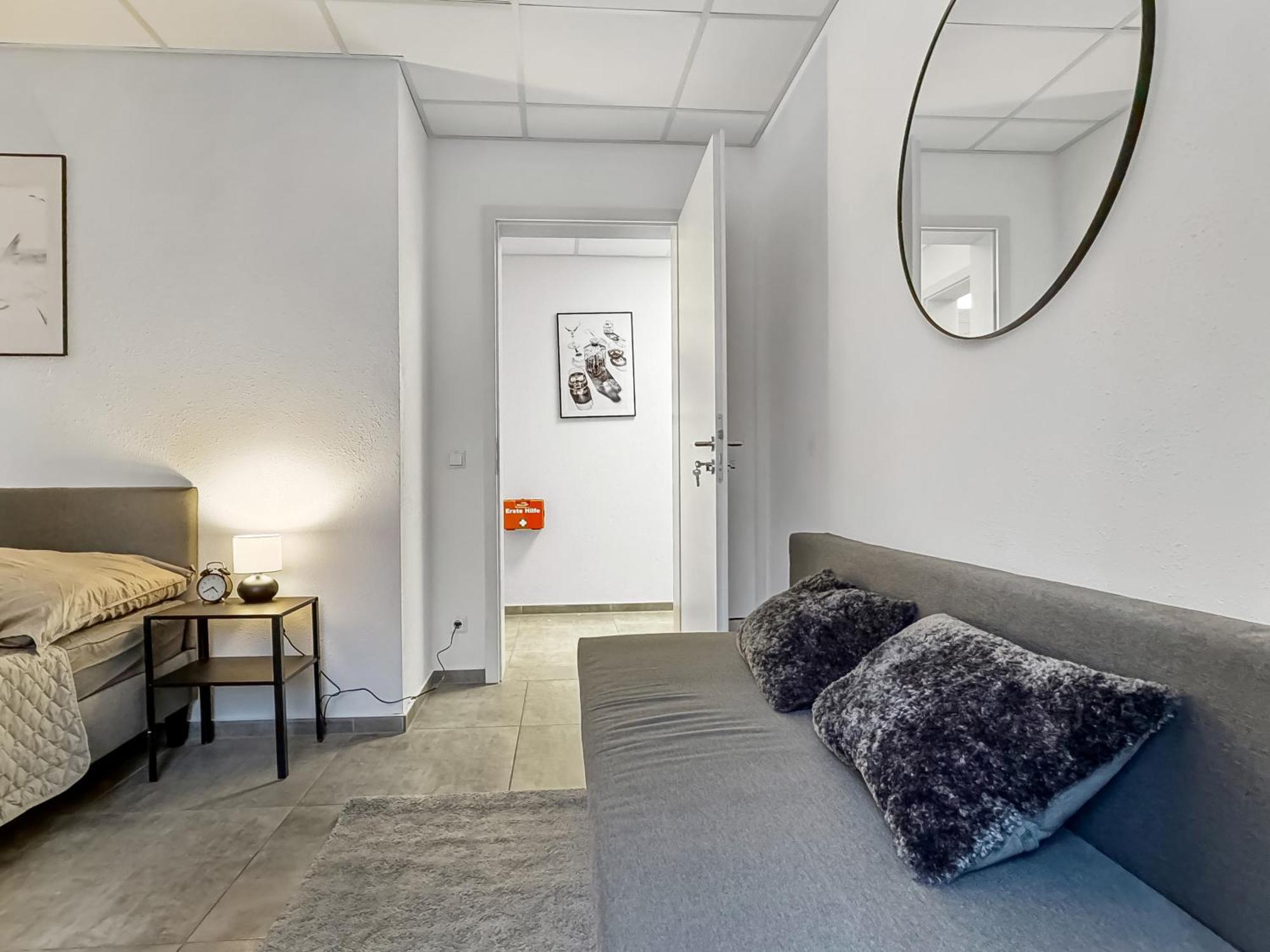 Group Friendly Comfort Central Stuttgart Apartment Ngoại thất bức ảnh