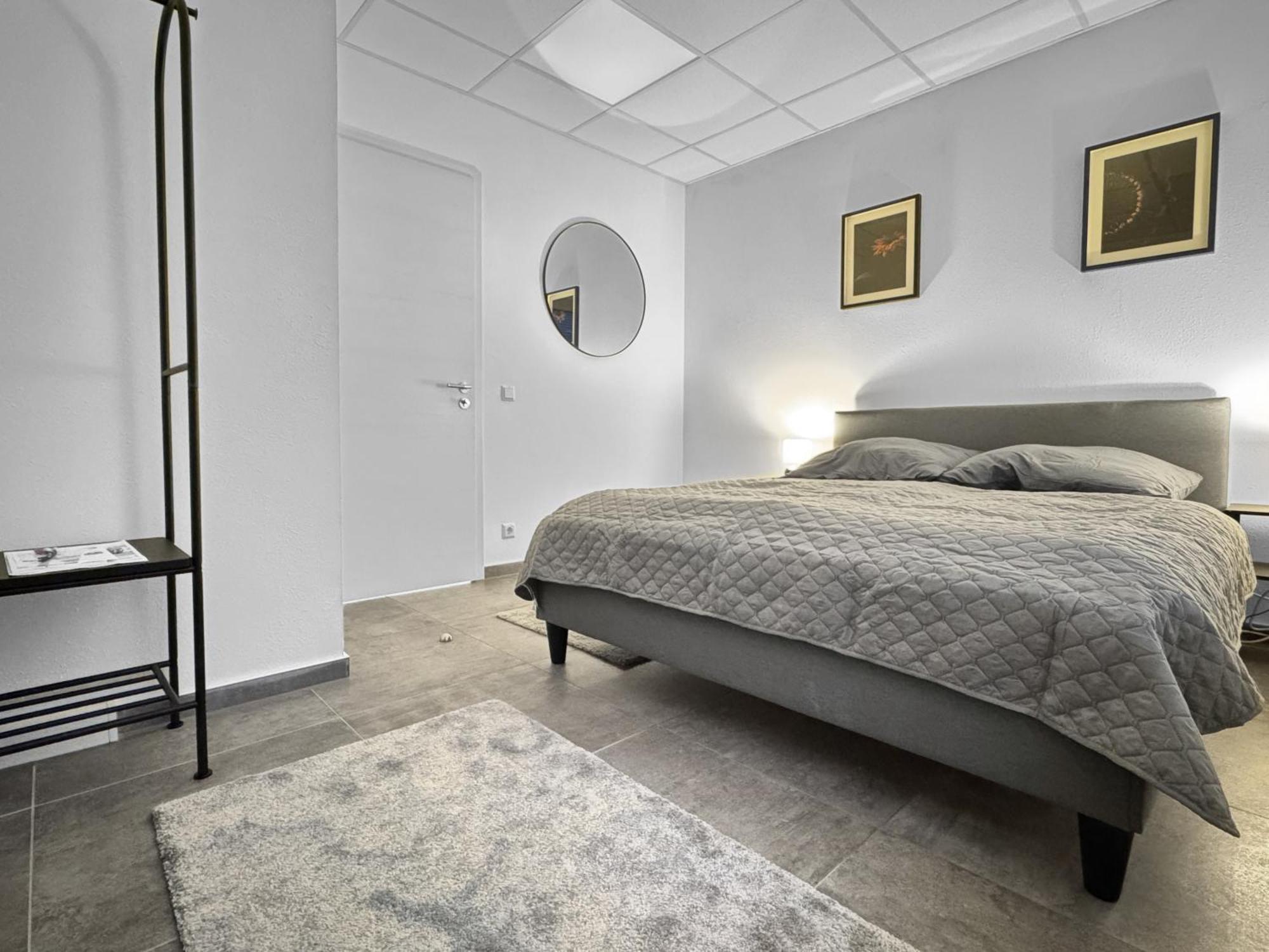 Group Friendly Comfort Central Stuttgart Apartment Ngoại thất bức ảnh