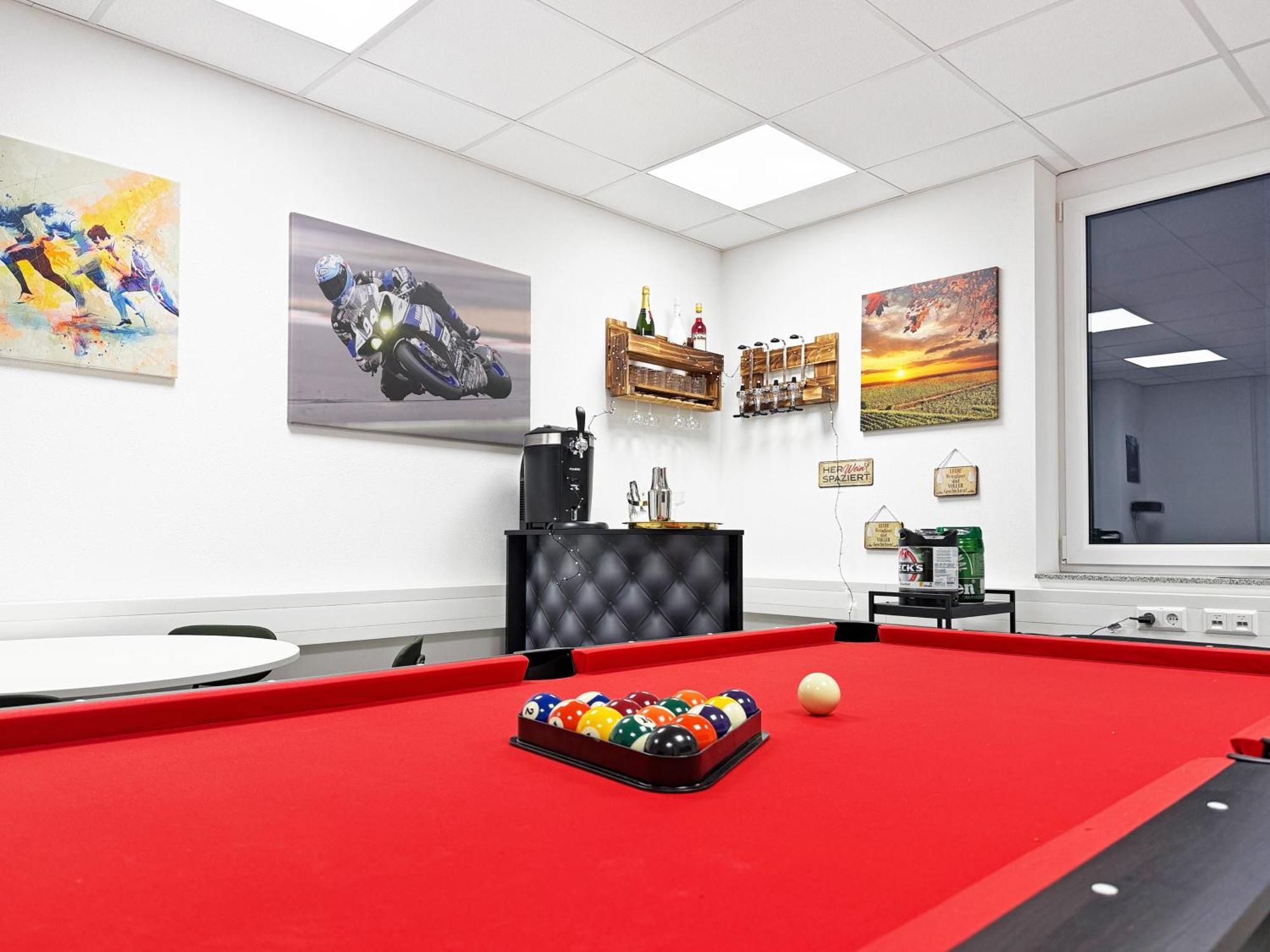 Group Friendly Comfort Central Stuttgart Apartment Ngoại thất bức ảnh