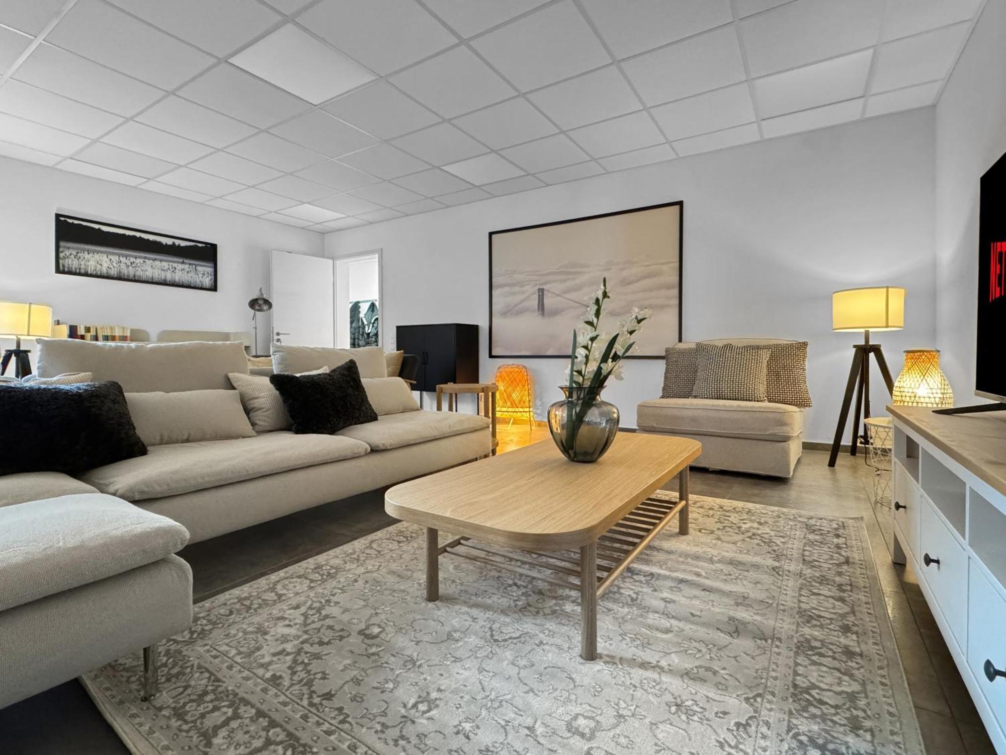 Group Friendly Comfort Central Stuttgart Apartment Ngoại thất bức ảnh